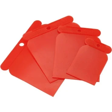 kit formato da 4 spatole in plastica