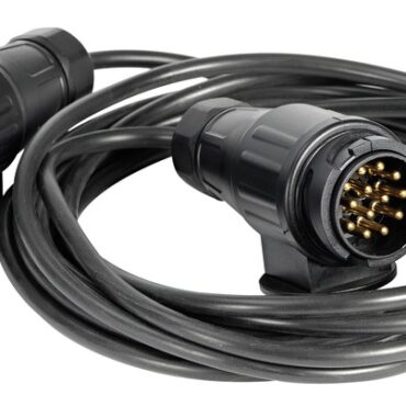 Per trasferimento del segnale elettronico tra veicolo trainante e rimorchio. Connessione di tipo europeo. Impermeabile e resistente.