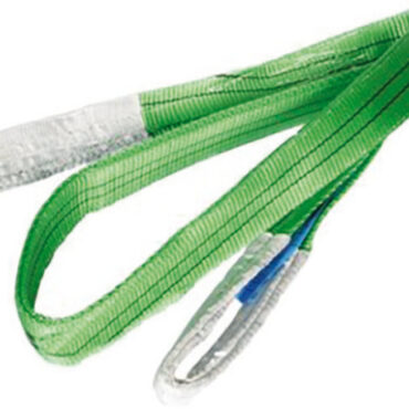 Fasce di particolarmente resistenti all’abrasione ideali per ormeggiarsi a scogli o anelli ruvidi che usurano le normali cime di ormeggio.Particolarmente indicate a lavorare in abbinamento alle cime 06.479.XX.