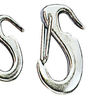 In acciaio inox lucidato.