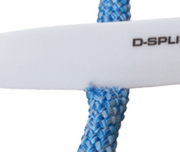 Molto affilato. Ideale per tagliare super fibre come: Dyneema, Vectran, Stirotex. Dotato di cover protettiva.