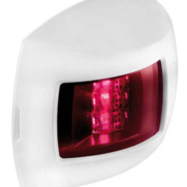 Luci di navigazione di dimensioni compatte fabbricate in policarbonato UV resistente, progettate per garantire massima durabilità in condizioni marine. Certificate IP67, offrono protezione completa contro polvere e acqua. Vengono fornite con viti di fissaggio. Rispettano le normative internazionali EN60945, USCG e ABYC C-5, garantendo sicurezza e affidabilità in navigazione.