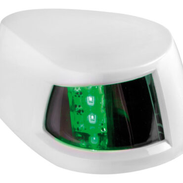 Luci di navigazione di dimensioni compatte fabbricate in policarbonato UV resistente, progettate per garantire massima durabilità in condizioni marine. Certificate IP67, offrono protezione completa contro polvere e acqua. Vengono fornite con viti di fissaggio. Rispettano le normative internazionali EN60945, USCG e ABYC C-5, garantendo sicurezza e affidabilità in navigazione.
