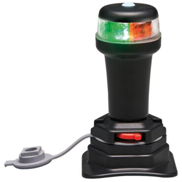 Alimentazione interna con 3 pile AA, autonomia fino a 24 ore.Galleggianti ed estraibili a scatto. Stagne IP67. Certificate CE.Fissaggio a baionetta Clik/clak del fanale sulle basi.