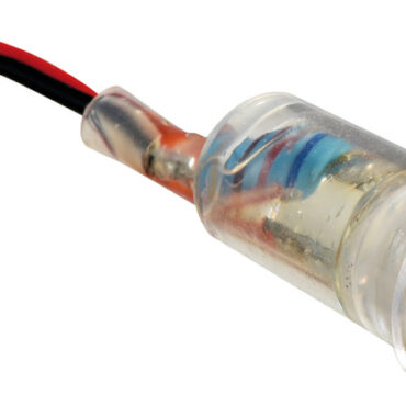 In plastica trasparente.