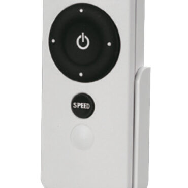 Carcassa in Luran UV resistente, completamente stagno. Rotazione orizzontale 352°, verticale 60°. Lampadina LED doppio filamento (SPOT+FLOOD) 23 W + 23 W. 2 tipi di comando opzionale.Protezione contro le interferenze elettroniche.I fari sono collegabili a 2 tipi di comando optional che possono essere indipendenti o sommati per creare la configurazione desiderata:1) Comando da plancia con joystick. Cavo incluso da 4,5 m. E’ possibile installare un altro joystick usando il cavo a 2 porte 13.227.51.2) Radiocomando classico fornito con staffa per fissaggio alla plancia. Portata fino a 40 m di distanza dal faro.3) Il radiocomando al primo utilizzo si accoppia al faro (usando le istruzioni) e non interferisce con la strumentazione elettronica di imbarcazioni limitrofe; si possono abbinare più radiocomandi al faro.4) Il faro è più reattivo al comando e preciso all’impulso rispetto alla versione precedente