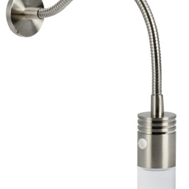 Corpo in alluminio spazzolato e nichelato. Riflettore in metacrilato.