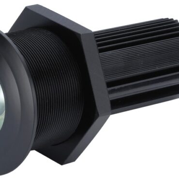 Funziona con 1 solo LED ultrapotente da 10 W.Dati tecnici: sporgenza solo 5 mm; alimentazione: 12/24 V; LED n. 1 x 10 W; Ø foro in carena 63 mm.Possono essere installati sia sopra sia sotto la linea di galleggiamento.Fabbricato in tecnopolimero rinforzato e alette in alluminio.