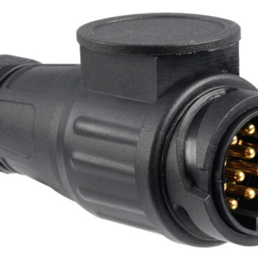 In ABS nero con particolari in ottone cromato. Si accoppia con la presa 14.191.01.