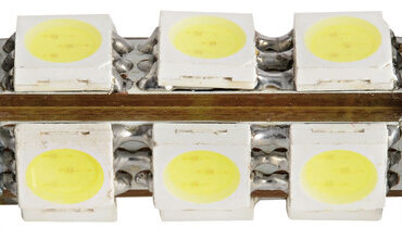 Provviste di LED con irraggiamento totale sui 360°.