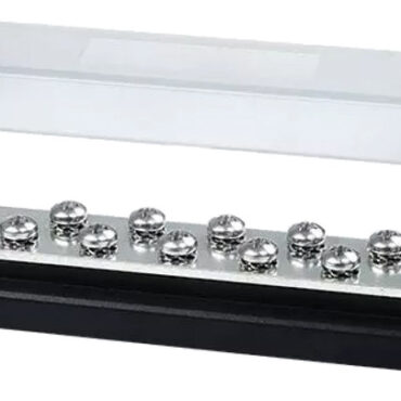 Completi di cover trasparente. Basi in tecnopolimero e barre in rame stagnato.Viteria in acciaio inox. Fissaggio dei cavi direttamente sulla barra, senza dadi interposti.Rotazione cavi di potenza in ogni direzione. Voltaggio fino a 48 V.