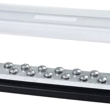 Completi di cover trasparente. Basi in tecnopolimero e barre in rame stagnato.Viteria in acciaio inox. Fissaggio dei cavi direttamente sulla barra, senza dadi interposti.Rotazione cavi di potenza in ogni direzione. Voltaggio fino a 48 V.