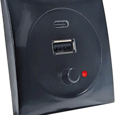 Presa per telefonini, MP3, macchine fotografiche, ecc.Completa di spia rossa di accensione.