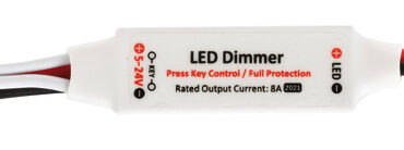 Vengono completati con le cornici di design modello "FLOW" singole o doppie.Cornice singola: 59,5x59,5 mm. Cornice doppia: 59,5x178,5 mm.