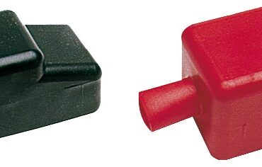 In PVC nero e rosso per coprire e isolare i morsetti delle batterie. Modello universale.