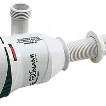 Per utilizzo nelle vasche dei pesci e delle esche. Si monta direttamente sullo specchio di poppa oppure a distanza con un tubo.