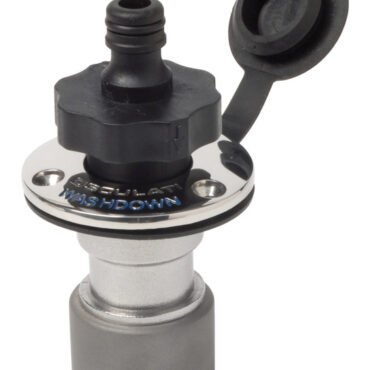 Il dispositivo si collega sotto coperta alle pompe Washdown o simili. Esso mantiene in pressione la pompa. Quando si innesta il raccordo a baionetta, collegato al tubo per il lavaggio, il dispositivo si apre automaticamente e fà partire la pompa. Tutto in acciaio inox. I terminali terminano con l'innesto rapido tipo giardinaggio (36.189.02).