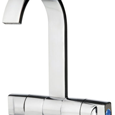 In ottone cromato. Può essere montato all'interno del lavello al fine di avere il piano completamente liscio.