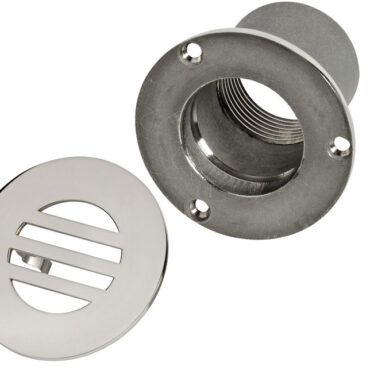 In acciaio inox AISI 316 lucidato a specchio. Griglia superiore montaggio a scatto, con ulteriore funzione di nascondere le viti di fissaggio.