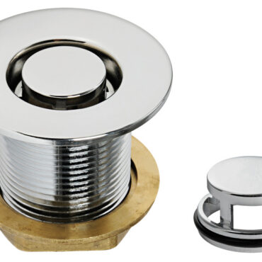 In ottone cromato. Formato da due parti. Corpo e inserto che funge da filtro removibile.