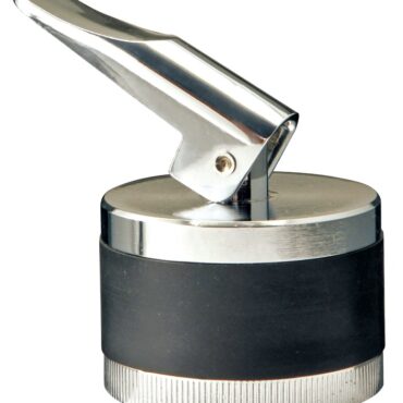 Corpo e leva in ottone cromato.