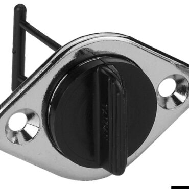 In ottone cromato, con tappo in nylon. Provvisto di un pratico dispositivo che non permette di staccare il tappo neppure quando é svitato.