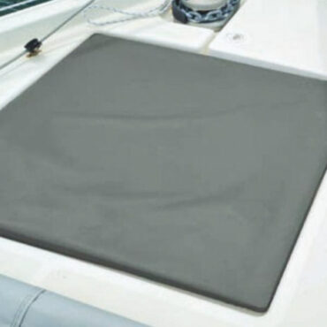 Fabbricati in tessuto ATLAS 310g/m2 impermeabile, traspirante e UV resistente.