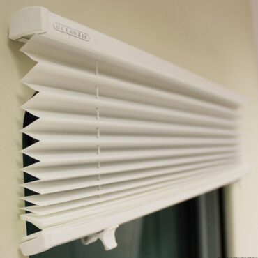 OCEANAIR Skysol Motion pleated blind 680 x 750 mm