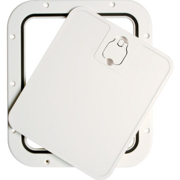 Superficie molto robusta e antisdrucciolo. Chiusura del coperchio Splash-Proof con guarnizione in neoprene. Montaggio a filo. Si possono usare come portelli per gavoni, vasche da pesca, oppure come portelli di ripostigli e paratie frontale a baionetta che si estrae per facilitare l'accesso. Ideale per installazioni in console con panca guida vicina.