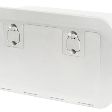 Formato da portello + gavone in polietilene.