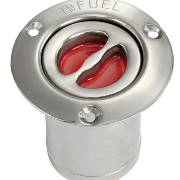 Completamente a filo con maniglietta di apertura del tappo a filo anch’essa. Completo di catenella di sicurezza. Nuova versione con tappo microfuso. Disponibile con canotto di raccordo dritto oppure inclinato di 45° rispetto alla verticale (da utilizzare quando il piano di rifornimento é inclinato).