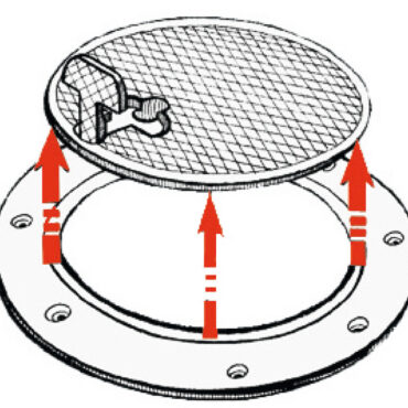 Superficie antiskid, apertura a filo con tavella rotante.Installabile su qualsiasi unità da diporto con categoria di progettazione A, B, C, D in area II a, III, IV. Grado di tenuta 2.