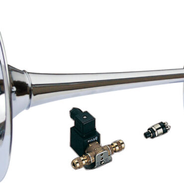 Omologata RINA LLoyd's, Bureau Veritas. Funziona con aria compressa di bordo oppure con compressore dedicato