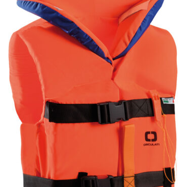 Fabbricati con tessuto alta visibilità e morbido espanso. Completi di fischietto e nastri retroriflettenti omologati, cordino sottogamba più nastri regolabili con fibbia a scatto. e collo ergonomico.