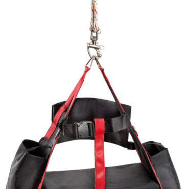 Realizzato in tessuto nylon ultra resistente, con nastri di sostegno a sviluppo totale perimetrale.Seduta imbottita (spessore 50 mm), di grandi dimensioni (45 x 30 cm) per il massimo confort.Provvisto di due grandi tasche laterali da 26 x 23 cm. Completo di sacca traspirante per lo stoccaggio.