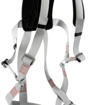 Fabbricato in robusto tessuto nylon/crodura con schienalino imbottito semirigido. Nastri in morbido poliestere alta tenacità.