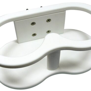 In polietilene bianco inalterabile. Fissaggio a parete o su tubo Ø 22/25 mm tramite morsetto incluso nella confezione.