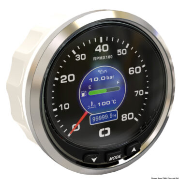 Compatibile con protocolli NMEA2000 / J1939 / analogico.Utilizzabile su qualsiasi motore fuoribordo / entrobordo eccetto Mercury con protocollo SMARTCRAFT.Funzioni: spidometro tramite segnale GPS (Knots, km/h, MPH); contagiri con fondo scala selezionabile a piacere da 3000 a 8000 RPM; contaore; antenna gps integrata; livello carburante + allarme 10%. Selezionabile a piacere 0-190 / 240-33 ohm; pressione olio + allarme a 0,7 bar (scala preferita bar/psi selezionabile a piacere); temperatura acqua + allarme 95° (scala Celsius / Fahrenheit) selezionabile a piacere.Quadrante retroilluminato (ben leggibile anche alla luce del sole) con illuminazione regolabile. Quadrante retroilluminazione sia rossa sia gialla. Alimentazione 9/32 V. Risoluzione quadrante 432x432 pixel.Accessori in dotazione: cavo NMEA da 1 m a 5 poli con spinotto standard finale, cavo analogico da 1 m a 6 poli.