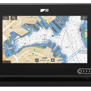 Progettato per garantire le più alte prestazioni, Axiom®+ è la NUOVA generazione del pluripremiato display multifunzione Raymarine. Ottimizzato per essere utilizzato con velocità, Axiom Plus è dotato di un potente processore quad-core leader nel settore per reattività e capacità di elaborazione. Il nuovo display IPS ad alta risoluzione garantisce il 25% in più di luminosità e le nuove tavole dei colori diurne / notturne offrono una maggiore visibilità in qualsiasi condizione di luce esterna.Axiom Plus supporta il rinomato LightHouse 3, il sistema operativo più potente e facile da usare per i display multifunzione Raymarine.Caratteristiche distintive della gamma Axiom+ rispetto alla gamma Axiom:- DISPLAY HYDROTOUGH™: Lo schermo in vetro è rivestito con materiali nanotecnologici, resiste agli urti e respinge acqua, olio e macchie per una migliore visualizzazione e controlli touch accurati.- PIÙ LUMINOSO: I display sono il 25% più luminosi (fino a 1.800 nit).- PIÙ NITIDO: La tecnologia di visualizzazione IPS offre angoli di visione più ampi e un netto contrasto, con una risoluzione doppia rispetto ai display tradizionali.- GPS INTERNO OTTIMIZZATO: ricevitore GPS/GNSS da 10 Hz di nuova generazione ad alte prestazioni con sensibilità 4 volte superiore per un posizionamento accurato.- MEMORIA INTERNA: 16 GB allo stato solido.- MODULO WI-FI INTEGRATO: per la connessione all'app. Raymarine e connessione alla rete internet.- Lighthouse chart cartografia Raymarine Mediterraneo 29.070.03 (dove inclusa).