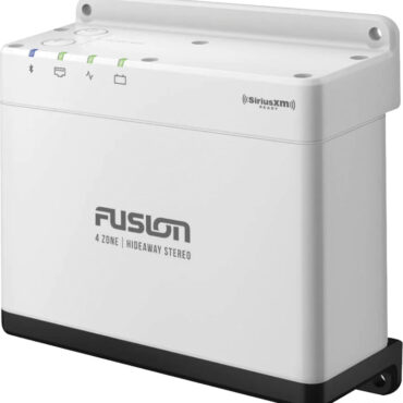 Design moderno e tecnologia studiata per la nautica, per ricreare il comfort di casa anche in barca.Possibilità di navigare intuitivamente tra le proprie playlist e godere di musica di alta qualità.