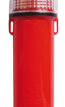 Fabbricate in accordo con gazzetta ufficiale 112 del 30/4/2011 art 13-16-17. Regolamento CE 1224/2009. Dotate di sistema di accensione automatica al calar del sole. Complete di 2 circuiti elettronici a LED per luce bianca e per luce gialla.Batterie non incluse.