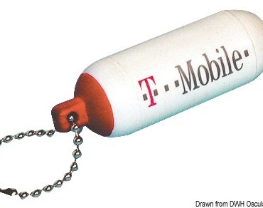 In PVC flessibile, possibilità di personalizzazione con logo del cliente (mimino 300 pz). Misure 28x80 (lunghezza) mm.