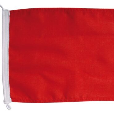 In nylon regolamentari, con fissaggio su sartie tramite chiusura a strappo, di colore rosso, lettera “B”.