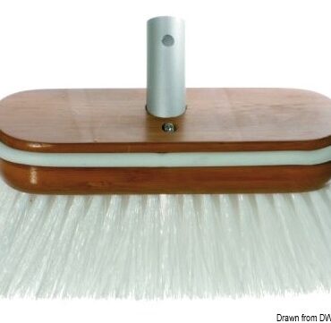 Corpo in legno verniciato con gomma paracolpi perimetrale, passaggio acqua centrale.