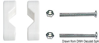 Da fissare su tubi candelieri o pulpiti quale punto di aggancio per piastrine, cinghie, elastici ecc. Completo di viti.