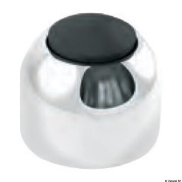 In ottone cromato e gomma per assorbire gli urti