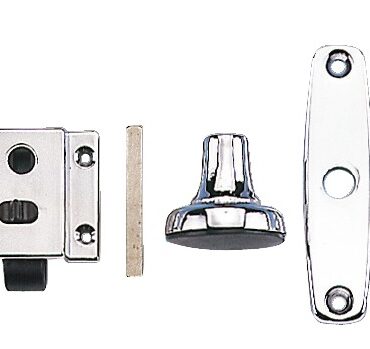 In ottone cromato + nylon cromato + acciaio inox, da appoggiare, con blocco dall’interno e scontro a incasso o a cassetto. Ideale per WC e cabine.