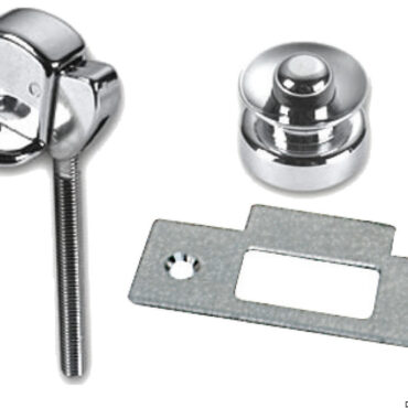 Scrocco a pulsante in ottone cromato.