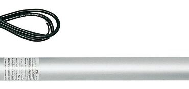 Corpo Ø 48 mm, spinta massima singolo attuatore 120 kg. Apertura di emergenza manuale, sistema elettronico che, in caso di montaggio in coppia o in numero superiore bilancia i giri motore per avere un sollevamento sincrono, velocità 17 mm/sec. Con corpo in alluminio e stelo telescopico inox, impermeabile IP65. Apertura totale o parziale del portellone in tutte le posizioni volute.