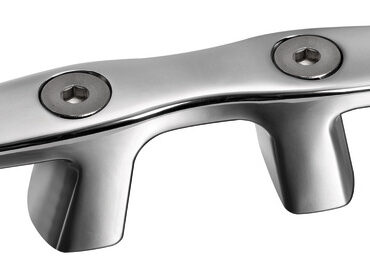 In acciaio inox AISI 316 lucidato a specchio.